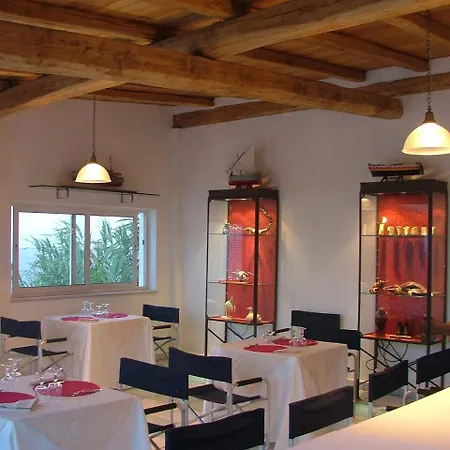 Agave E Ginestra 3* Ventotene